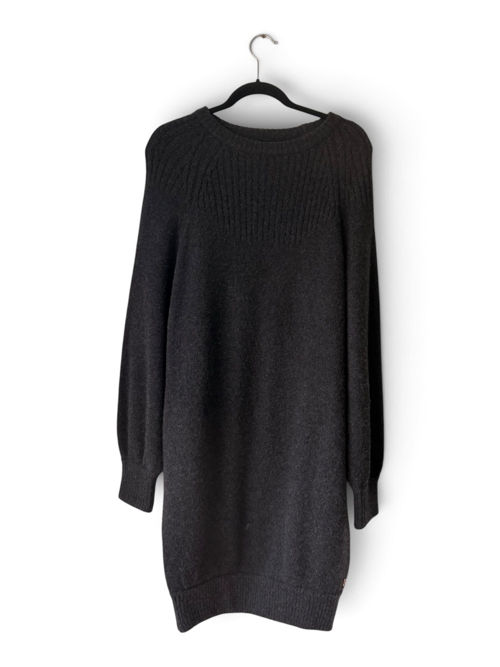 Kit and Ace Charcoal Grey Knit Sweater Dress Medium Long Sleeve Pocket Midi - Picture 2 of 4